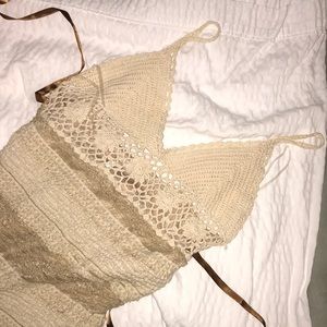 Spaghetti strapped ruffled knit dress